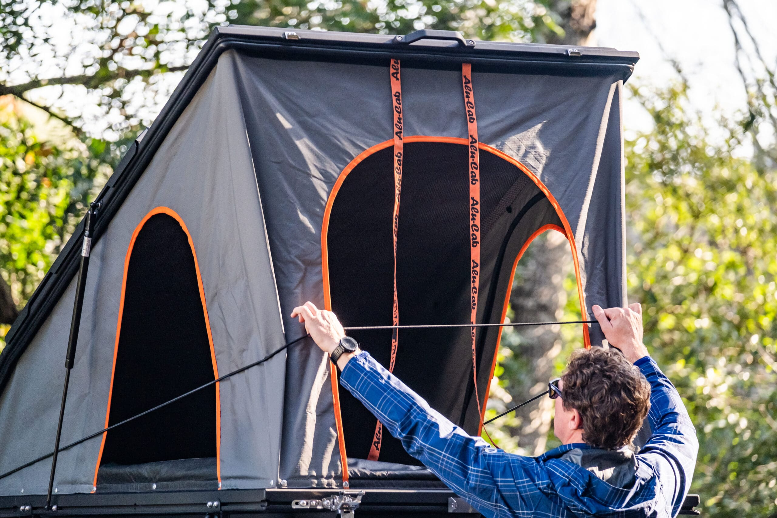 Alu-Cab LT-50 Lightweight Tent – KRAVE Automotive Alu-Cab LT-50 Lightweight Tent – KRAVE Automotive