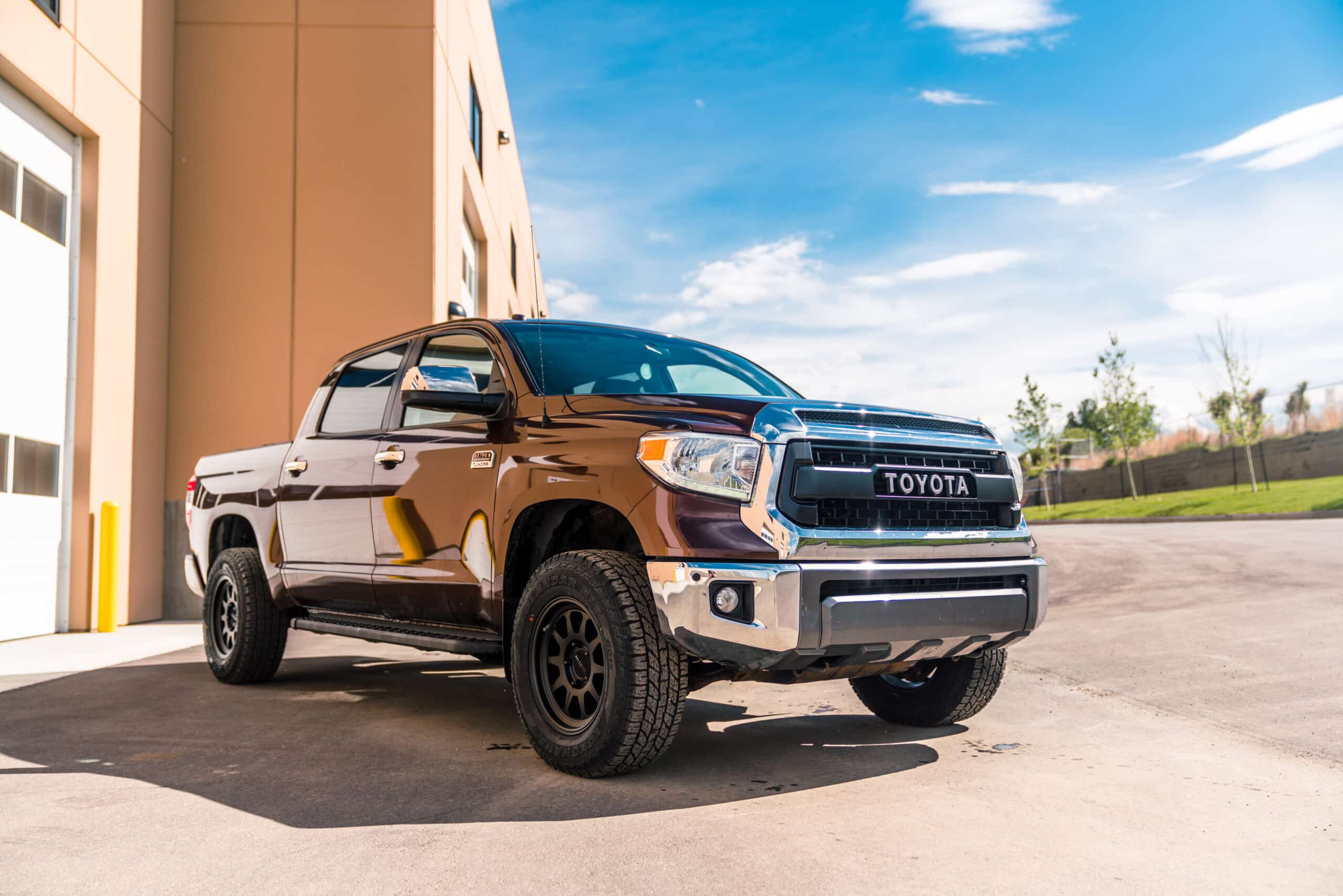 KA33 TUNDRA