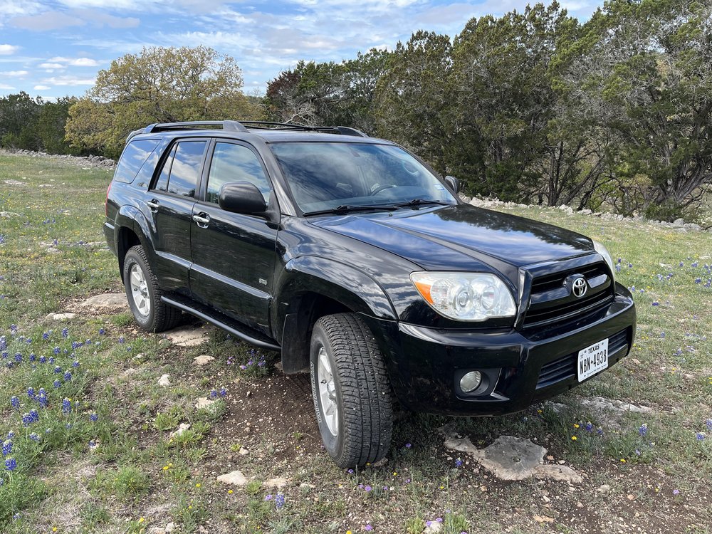 Greenlane 4th Gen 4Runner Hybrid Sliders with Bump Out