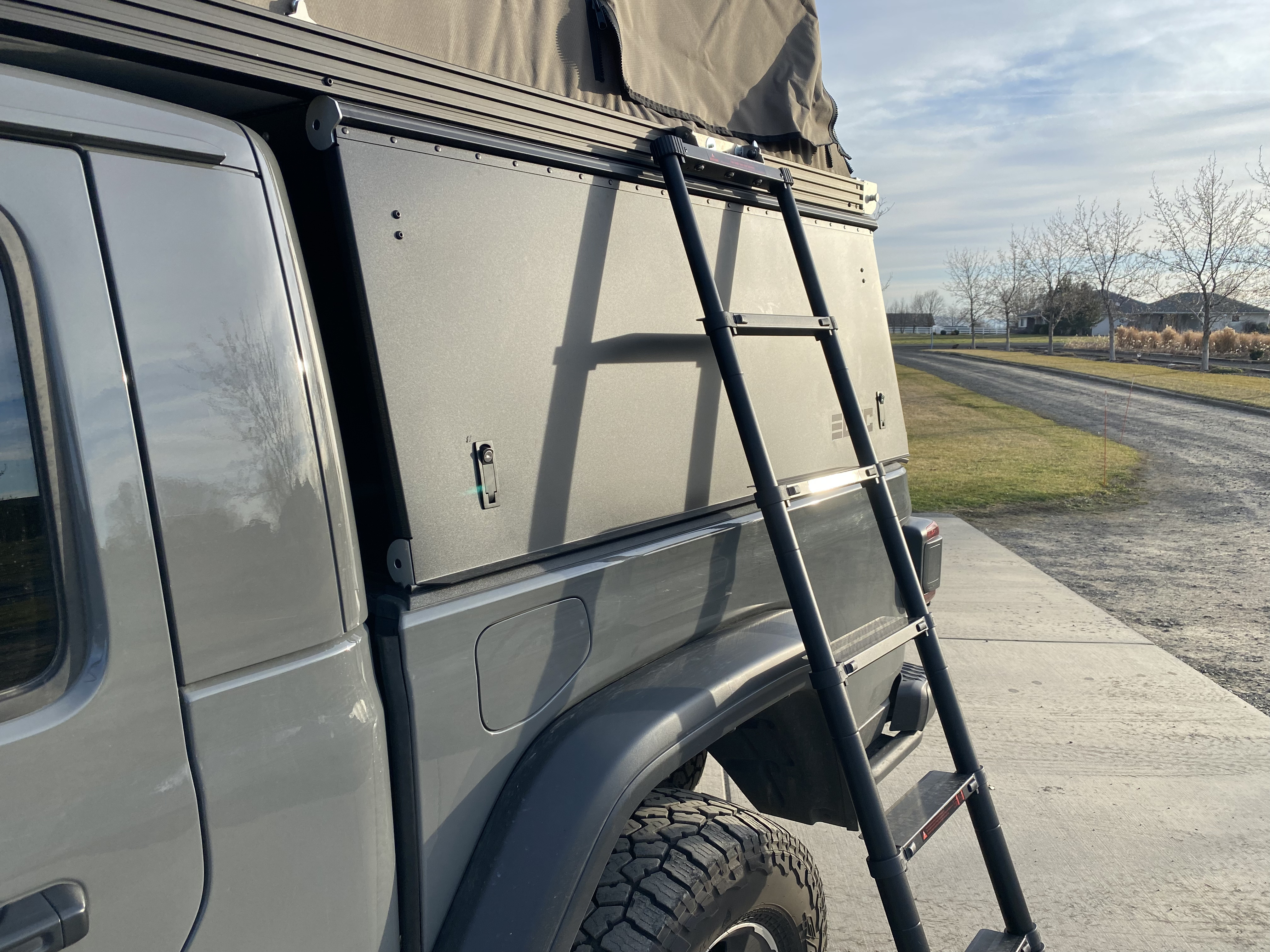 Alu-Cab 2.6M Telescopic Ladder