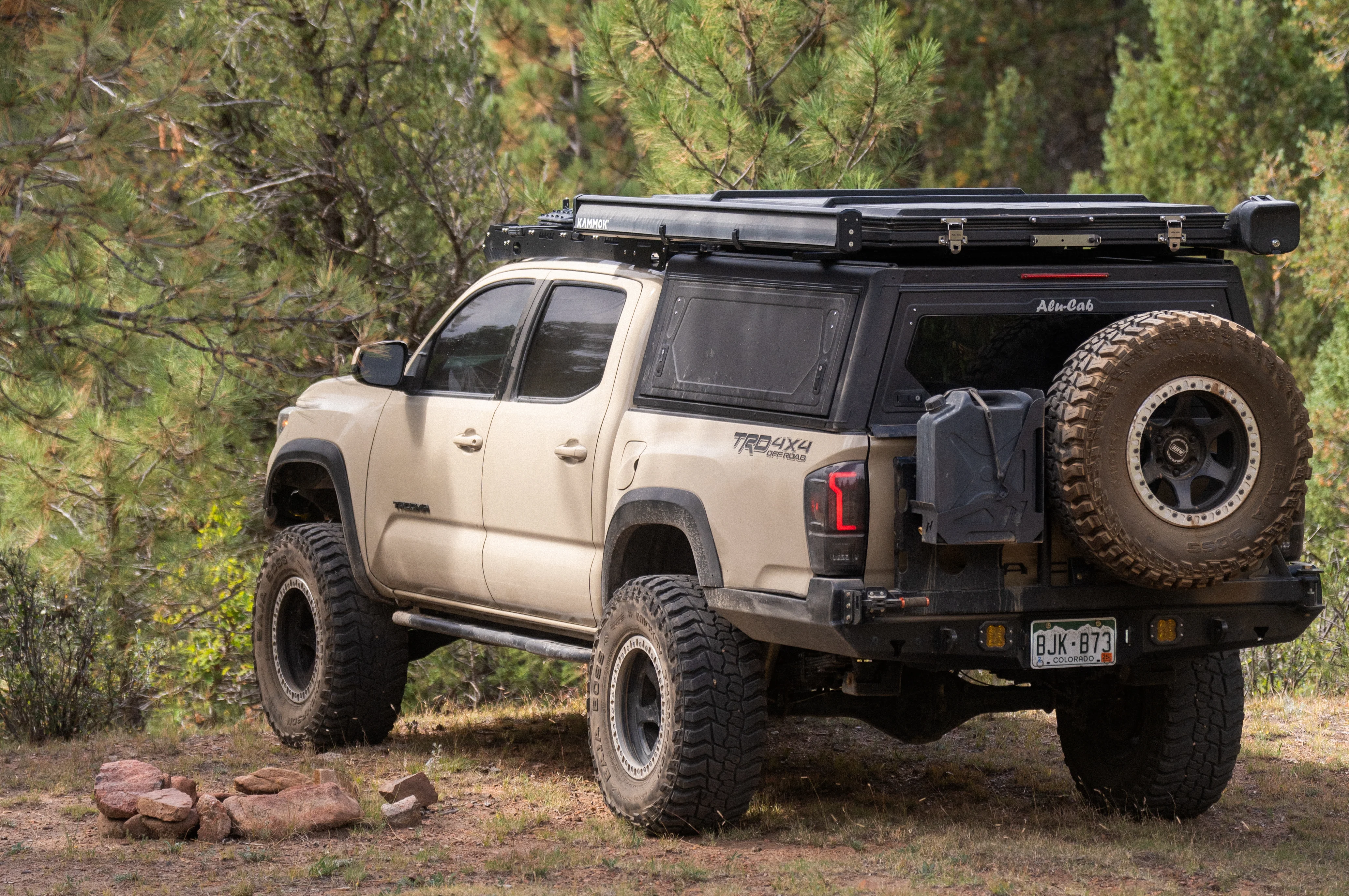 Alu-Cab 2016-2023 Toyota Tacoma Contour Canopy