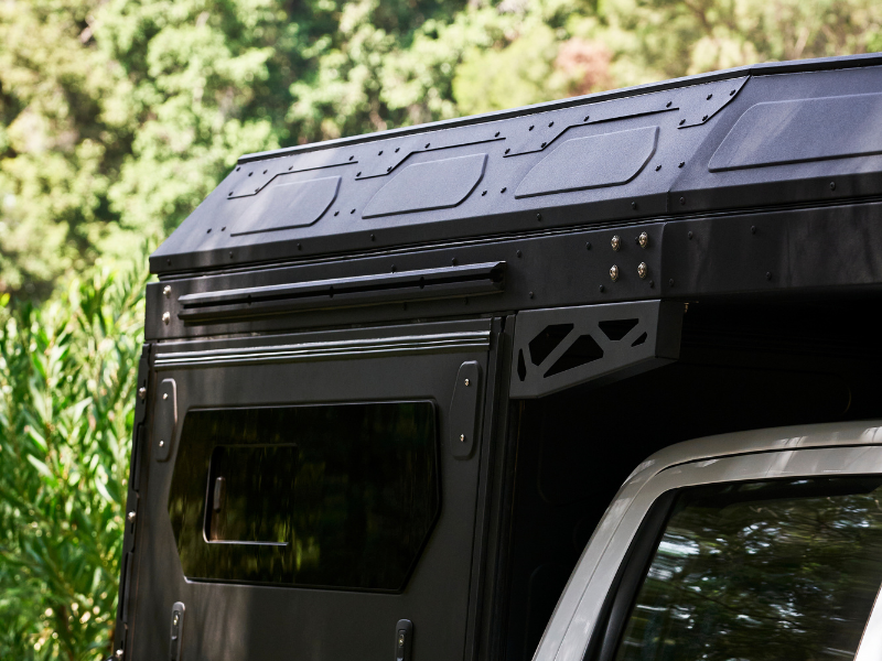 Alu-Cab ModCAP Camper