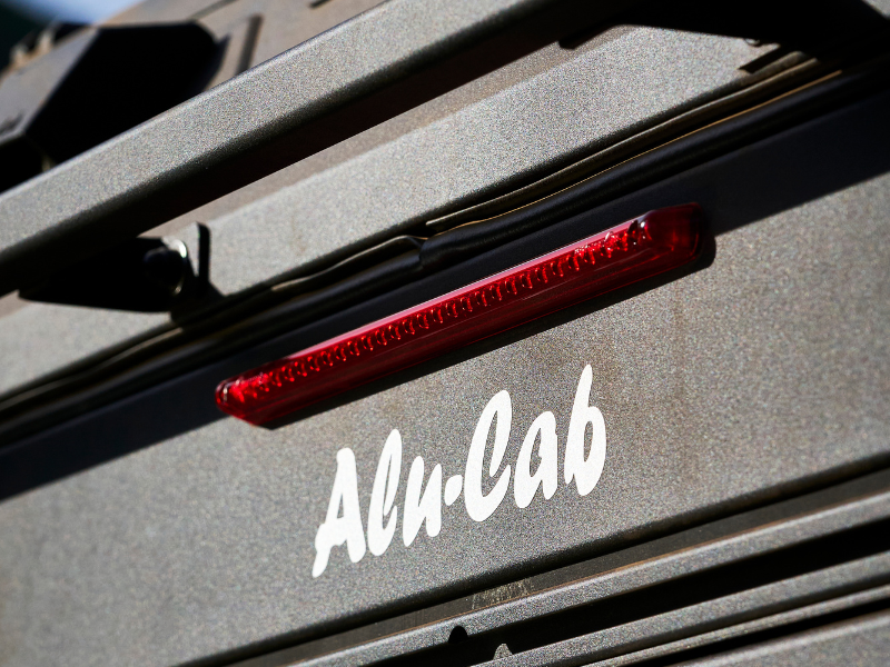 Alu-Cab ModCAP Camper