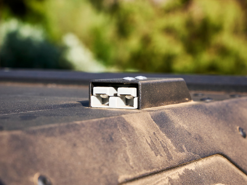 Alu-Cab ModCAP Camper