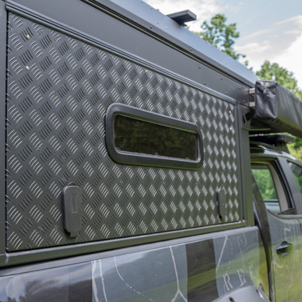 Alu-Cab Canopy Camper Side Window Kit