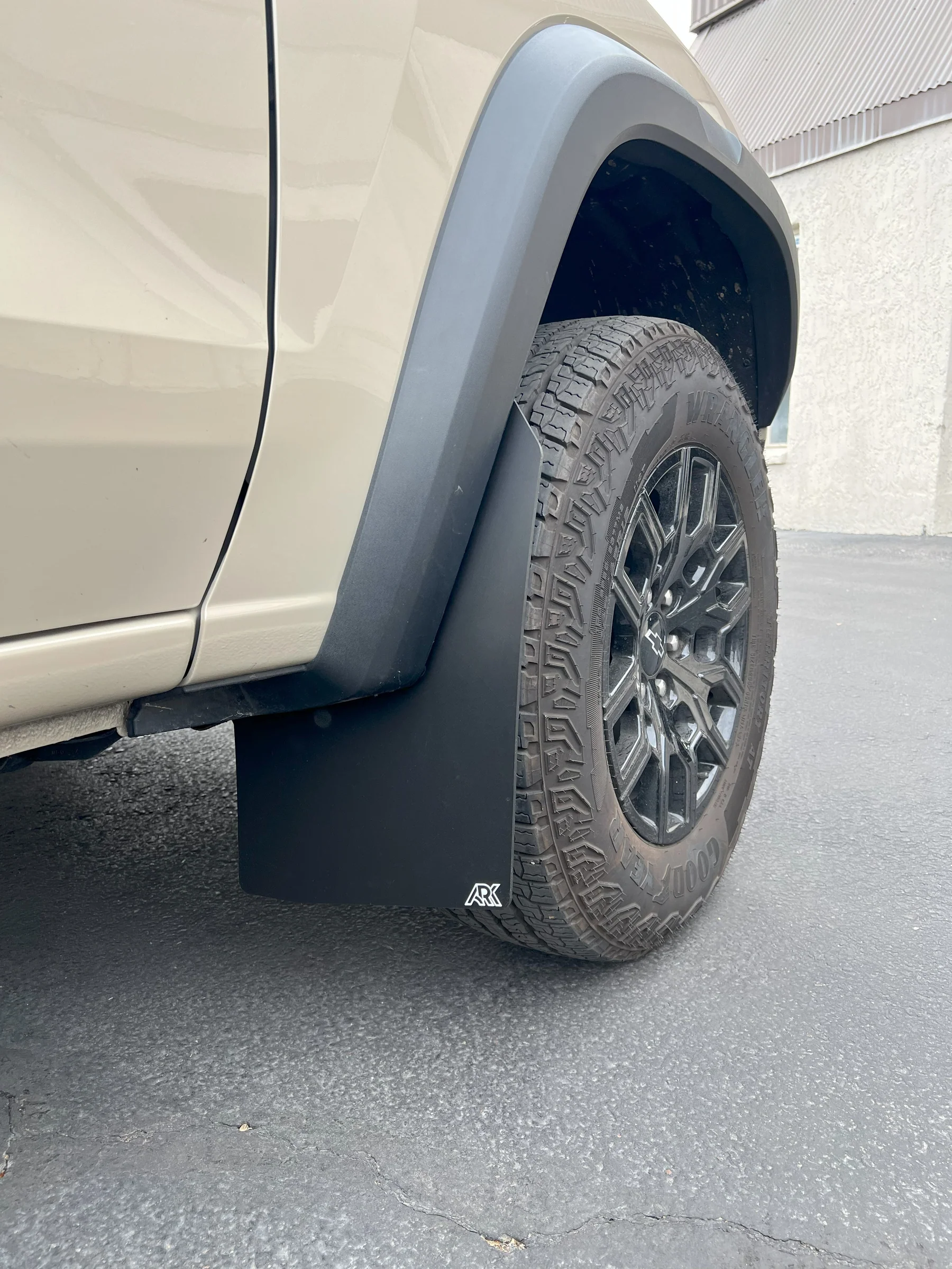 Ark 2023+ Chevrolet Colorado ZR2/Trailboss TriXPoly Mud Flaps