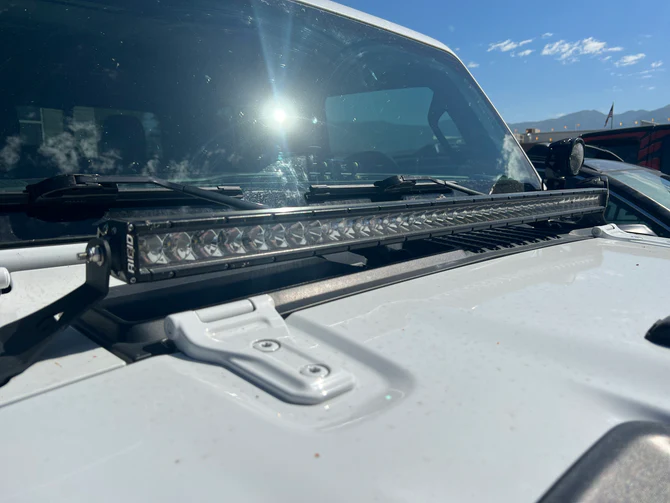 Artec Industries JL-JT 40" Hood Light Mount