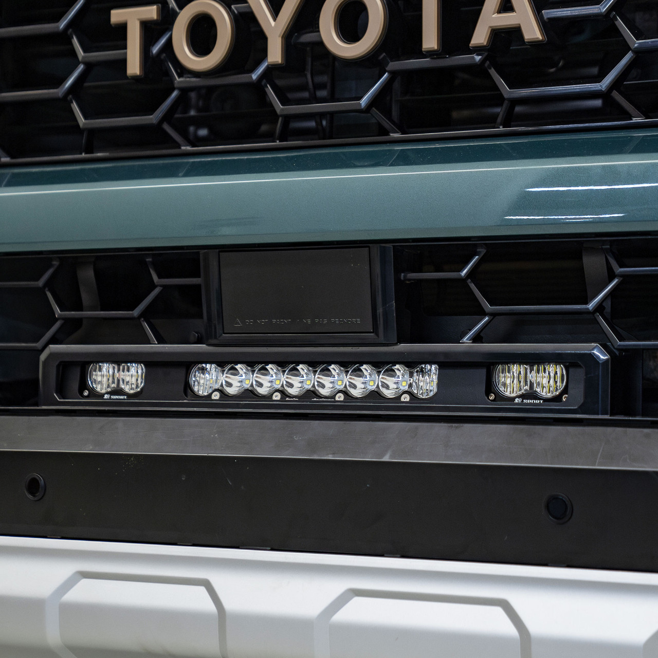 Baja Designs S8 10-Inch/S2 Pro Grille Light Replacement Kit 2025-2026 Toyota 4Runner