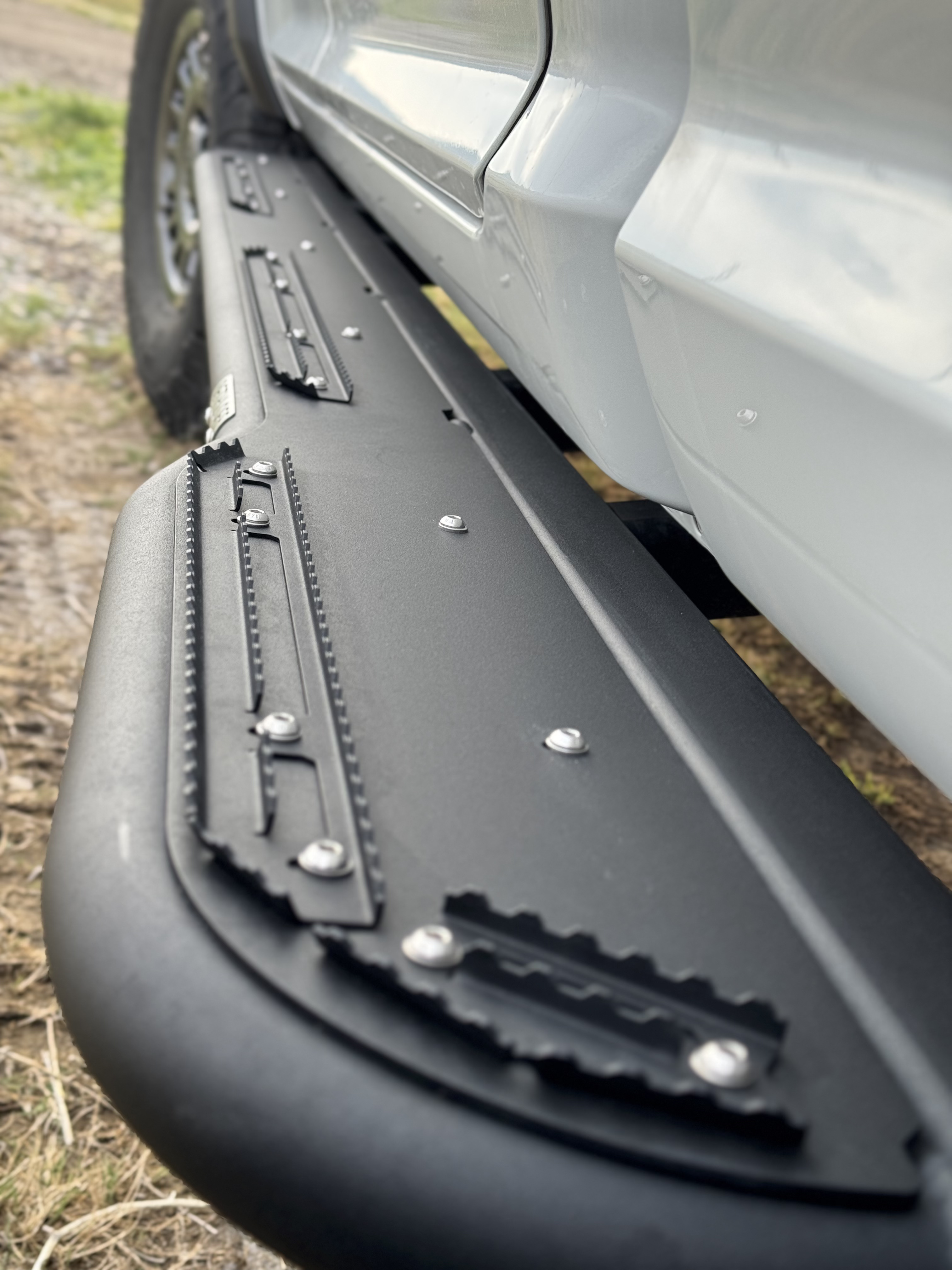 Dethloff Mfg XHD Rock Sliders 2014+ Ram 2500/3500