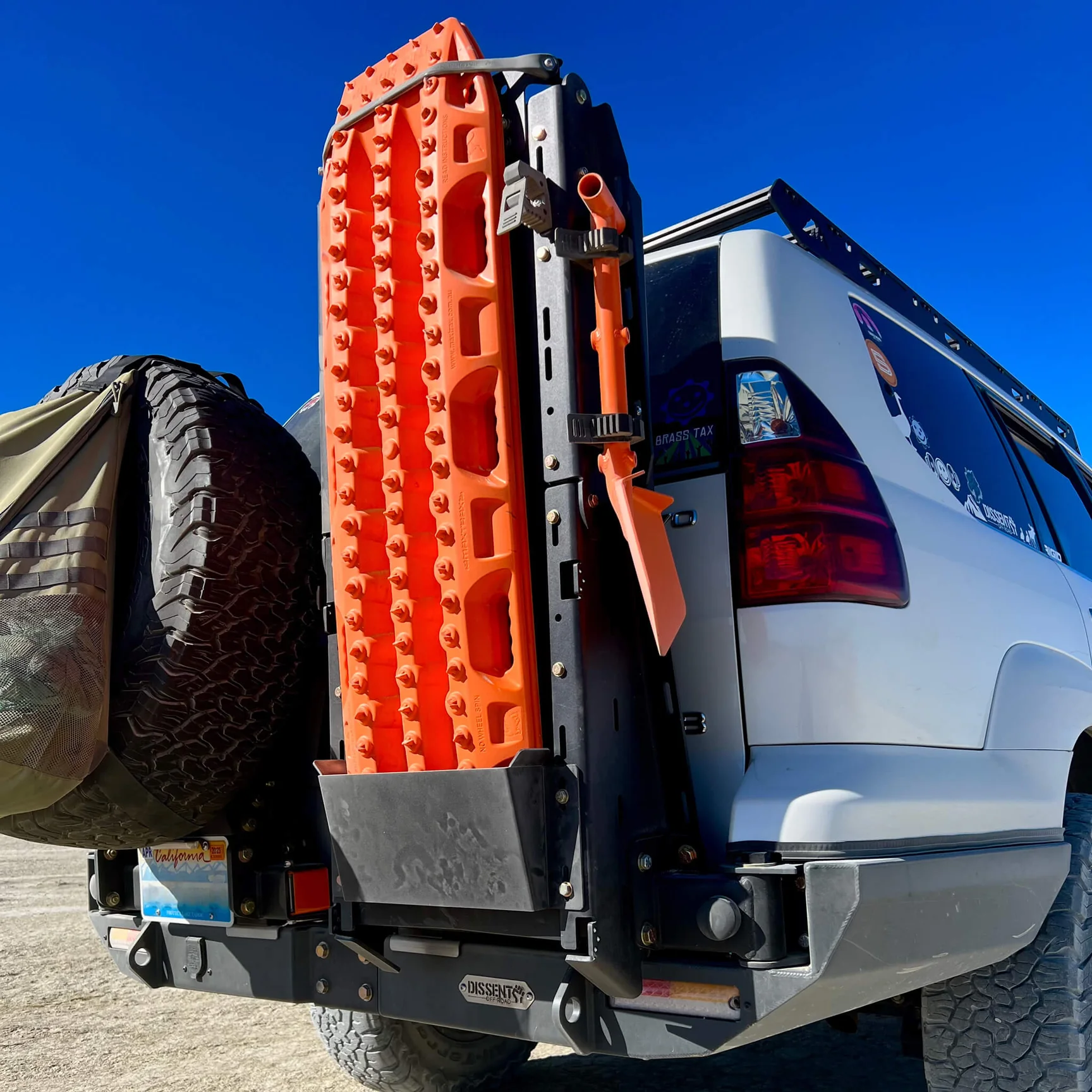 Dissent Off-Road Maxtrax Mount for Overland Panel & Pro Swing-Outs