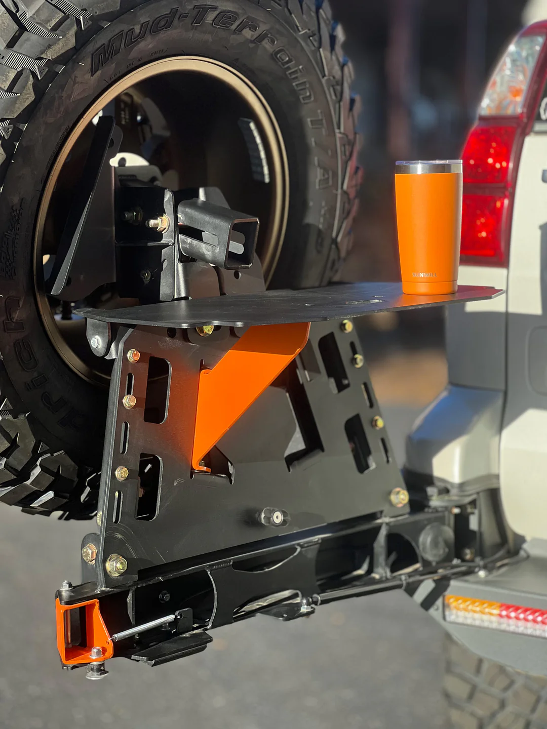 Dissent Off-Road Tire Carrier Swing-Out