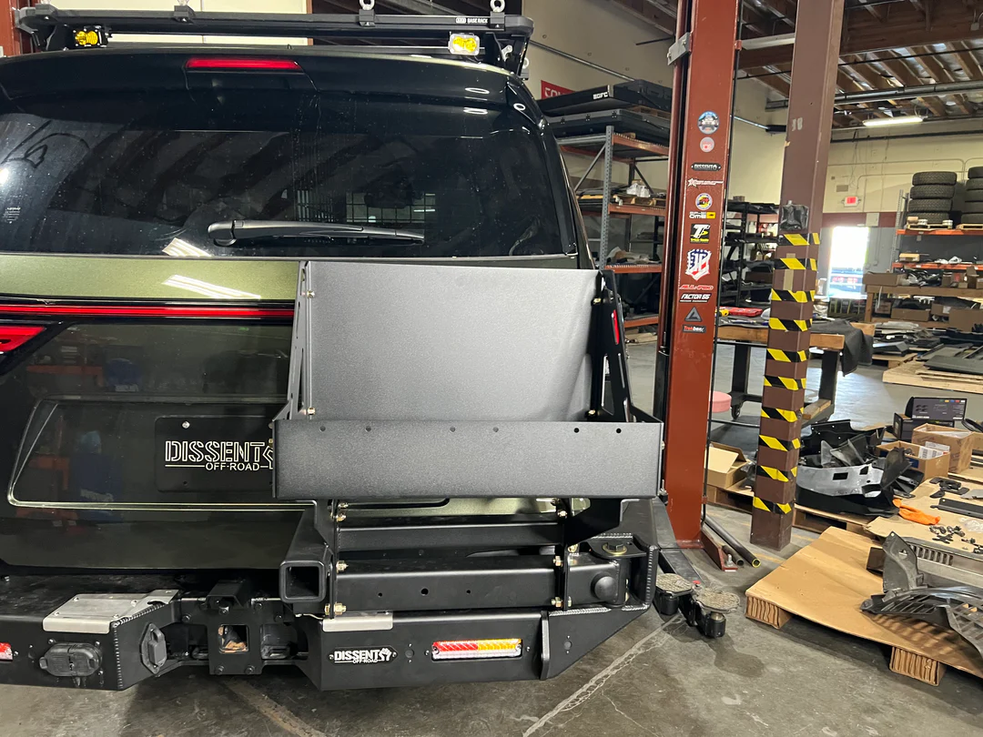 Dissent Off-Road Triple Jerry Can Basket Swing-Out