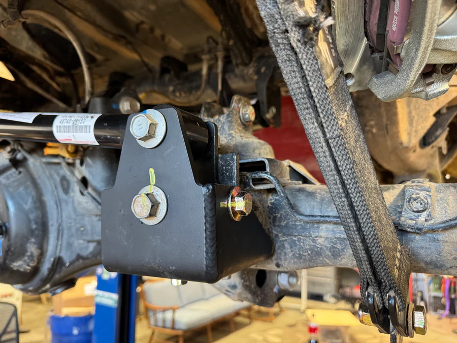 Dr. KDSS B.O.T.C.K - Bolt On Track Bar Correction Kit LC200/LX570