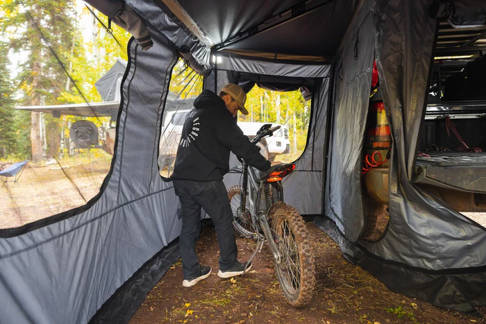 Freespirit Recreation 270 Awning Room