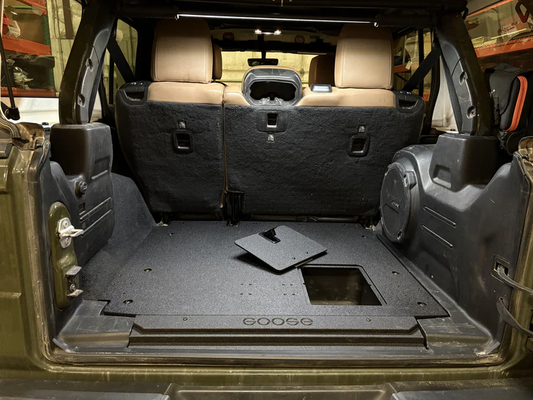 Goose Gear Jeep Wrangler JLU 4 Door 2018-2026 Rear Plate System