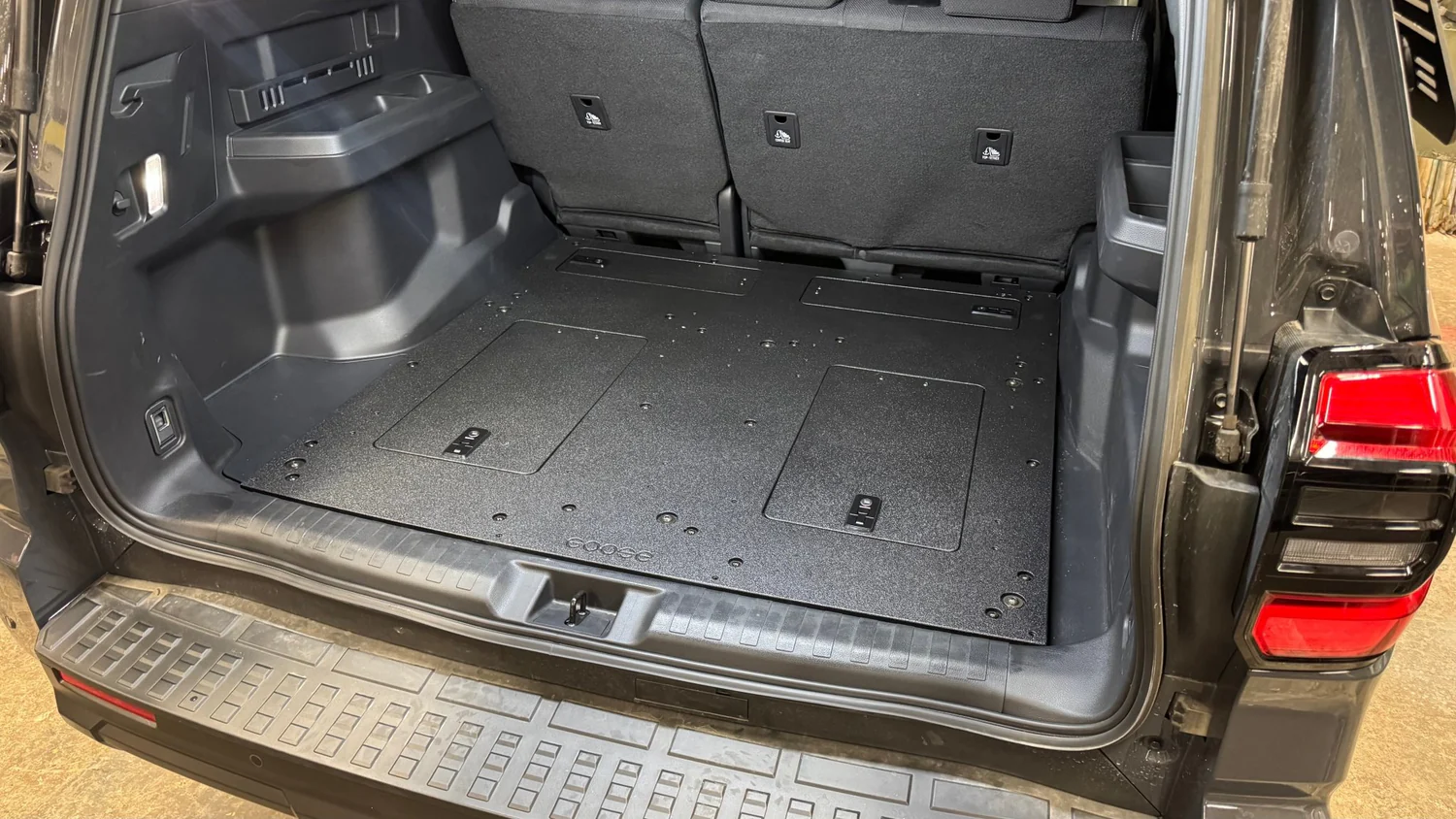 Goose Gear Toyota 4Runner 2025-2026 Rear Plate System