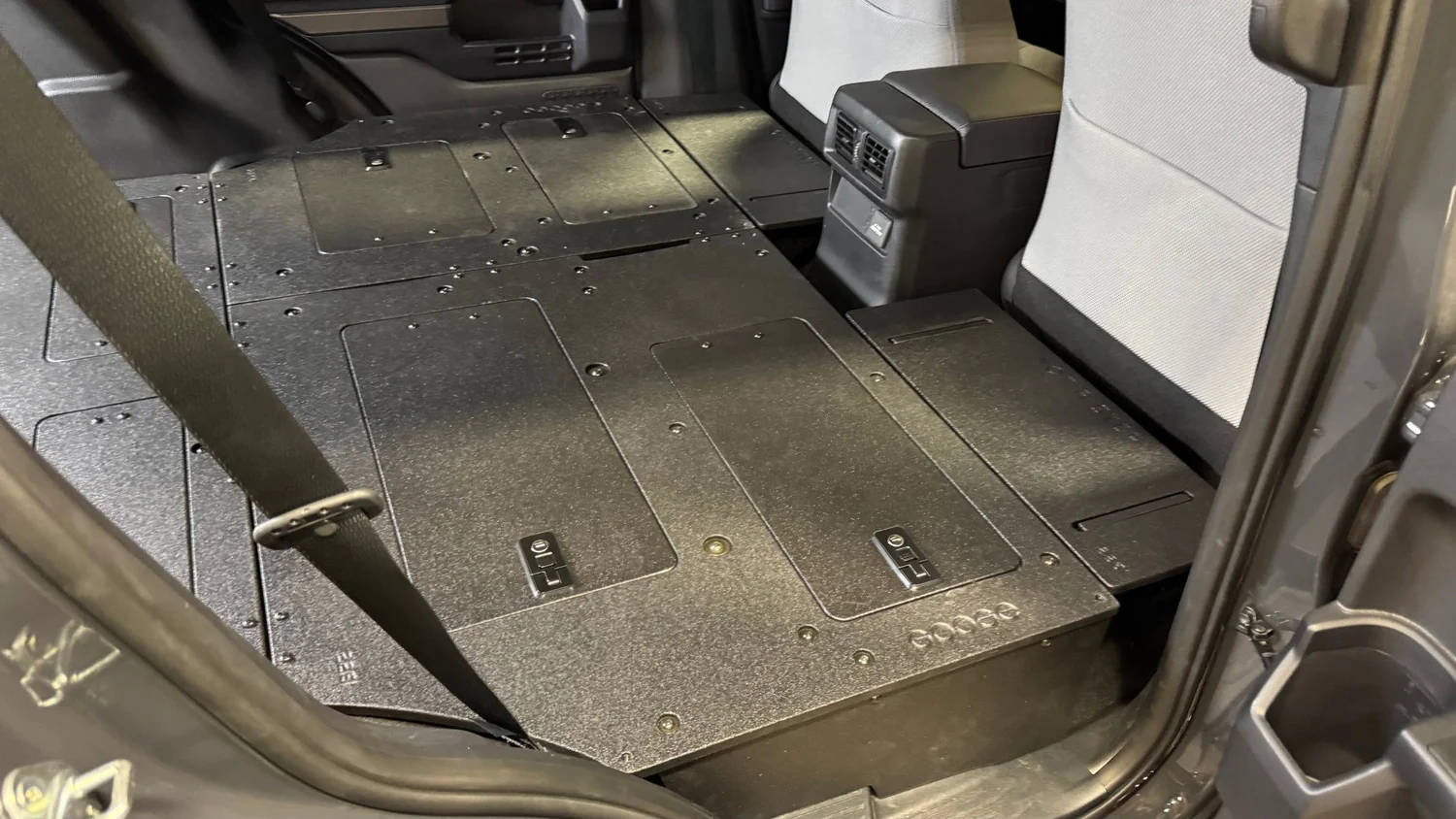 Goose Gear Toyota 4Runner 2025-2026 Seat Delete Plate System