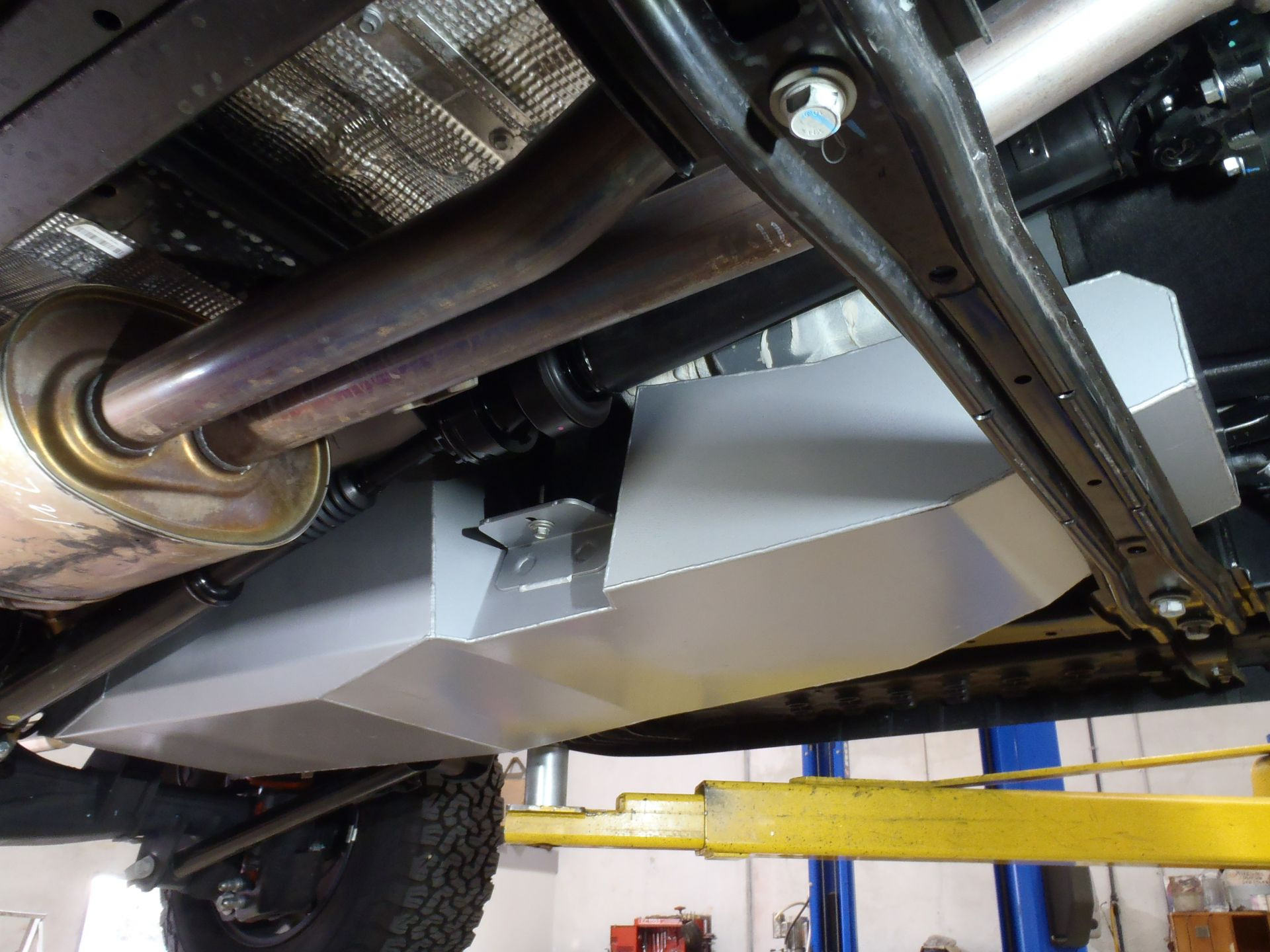 Long Range America Ford Ranger Raptor (2023-2025) - 35 Gallon Replacem ...