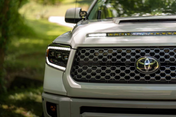 ☆ホワイト タンドラ Tundra 14-21 Morimoto ヘッドライト Morimoto Toyota Tundra 14-21 XB LED Headlights – KRAVE Automotive
