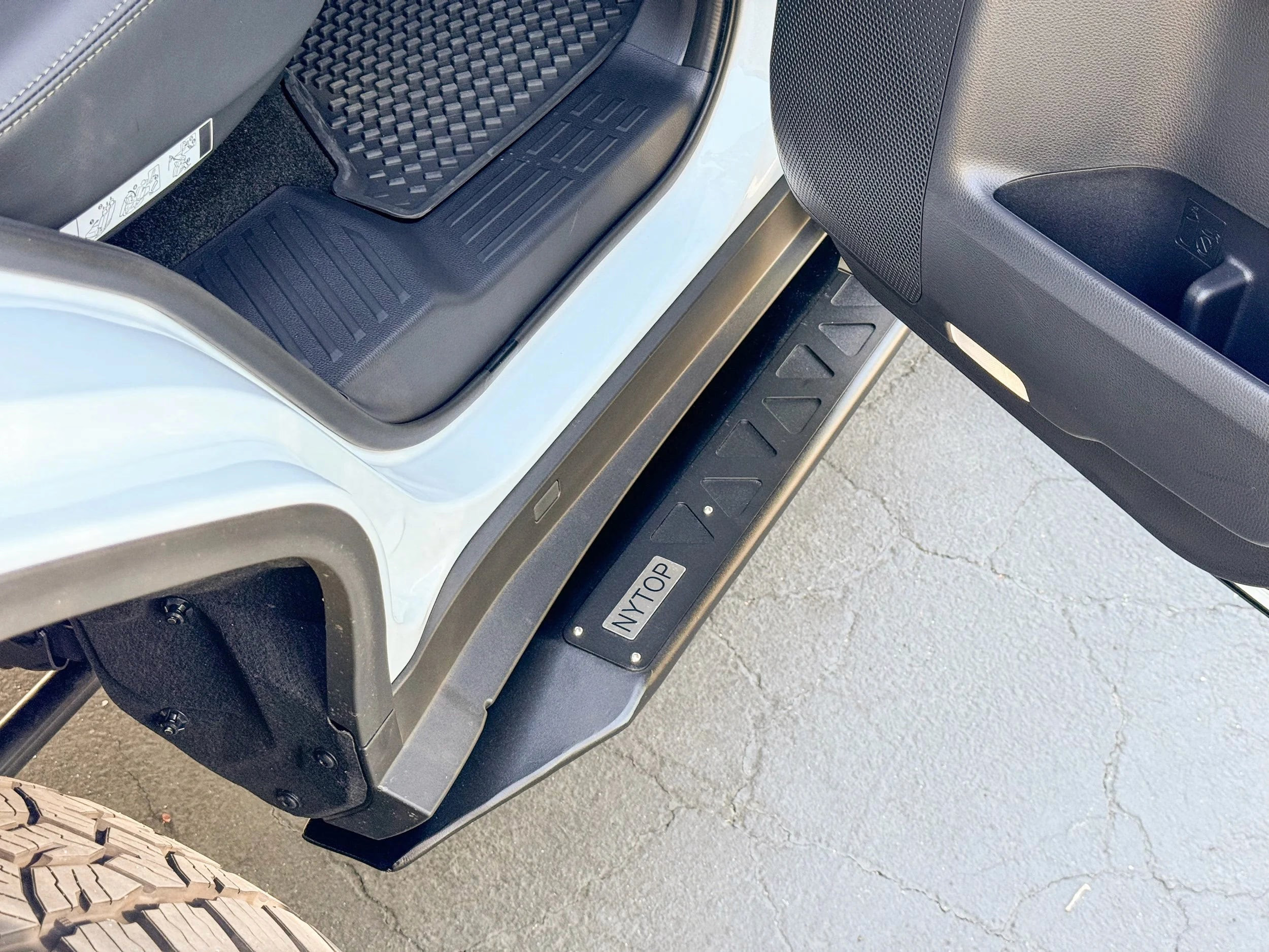 NYTOP 2024-2026 Toyota Land Cruiser/GX550 Rock Sliders