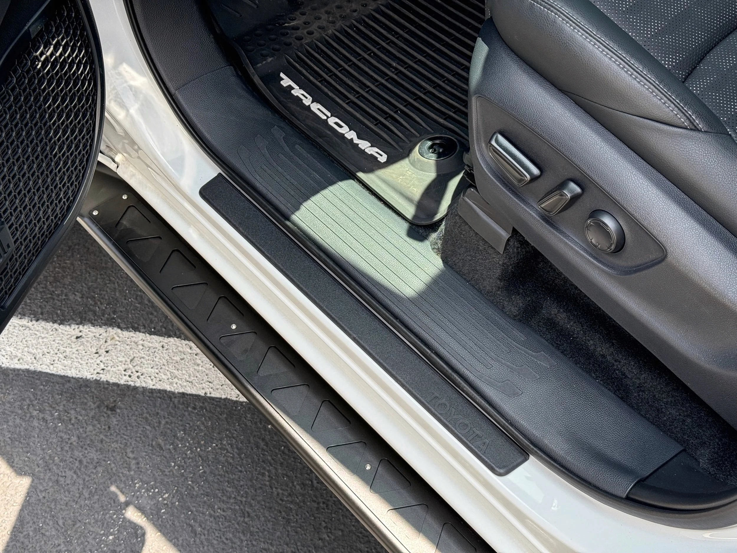 NYTOP 2024-2026 Toyota Tacoma Rock Sliders