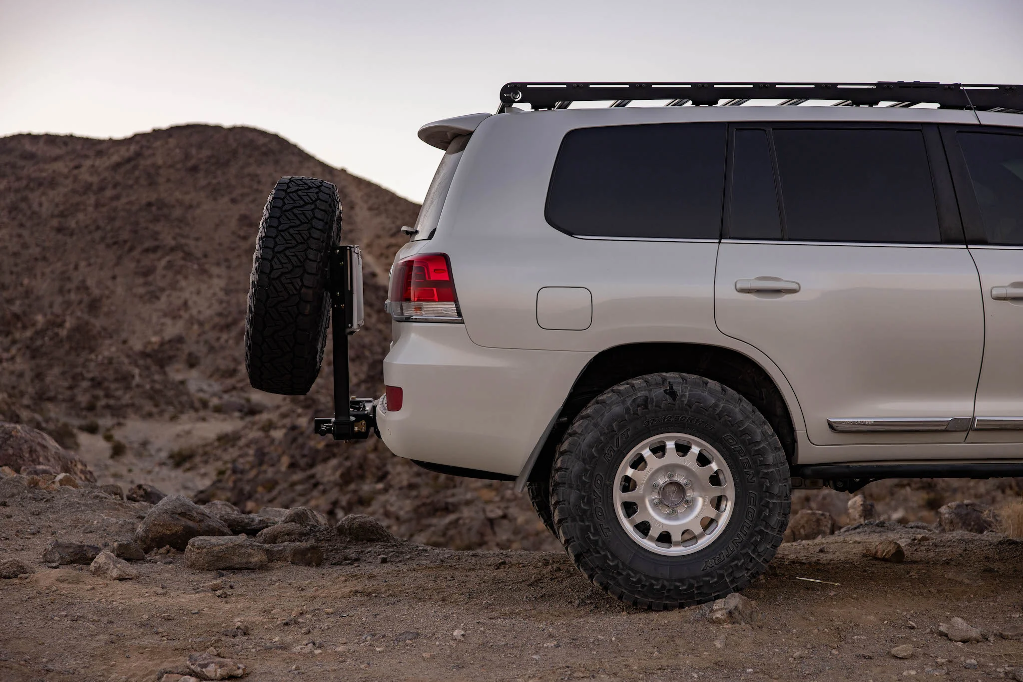 RIGd HitchingPost Tire Mount