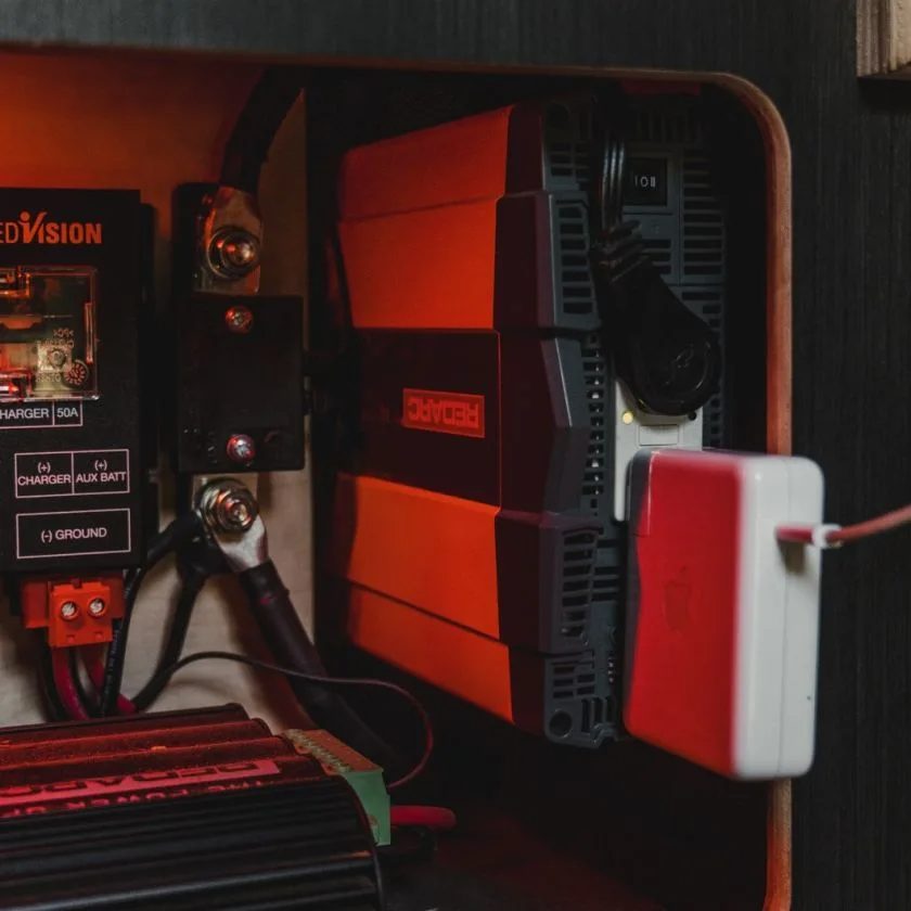 Redarc 1500W Pure Sine Wave Inverter