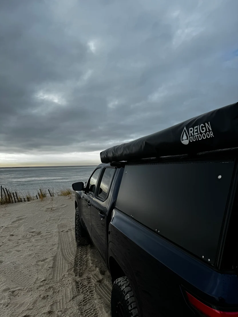 Reign Outdoor 270 FR + Awning