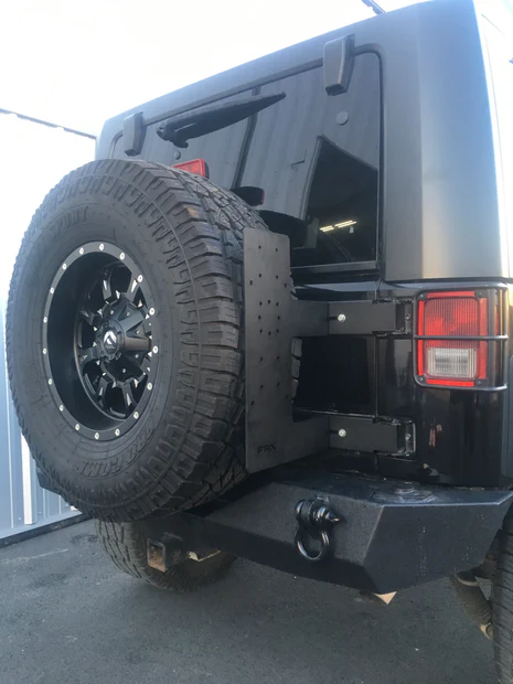 RotoPAX FuelpaxX Jeep Tailgate Mount