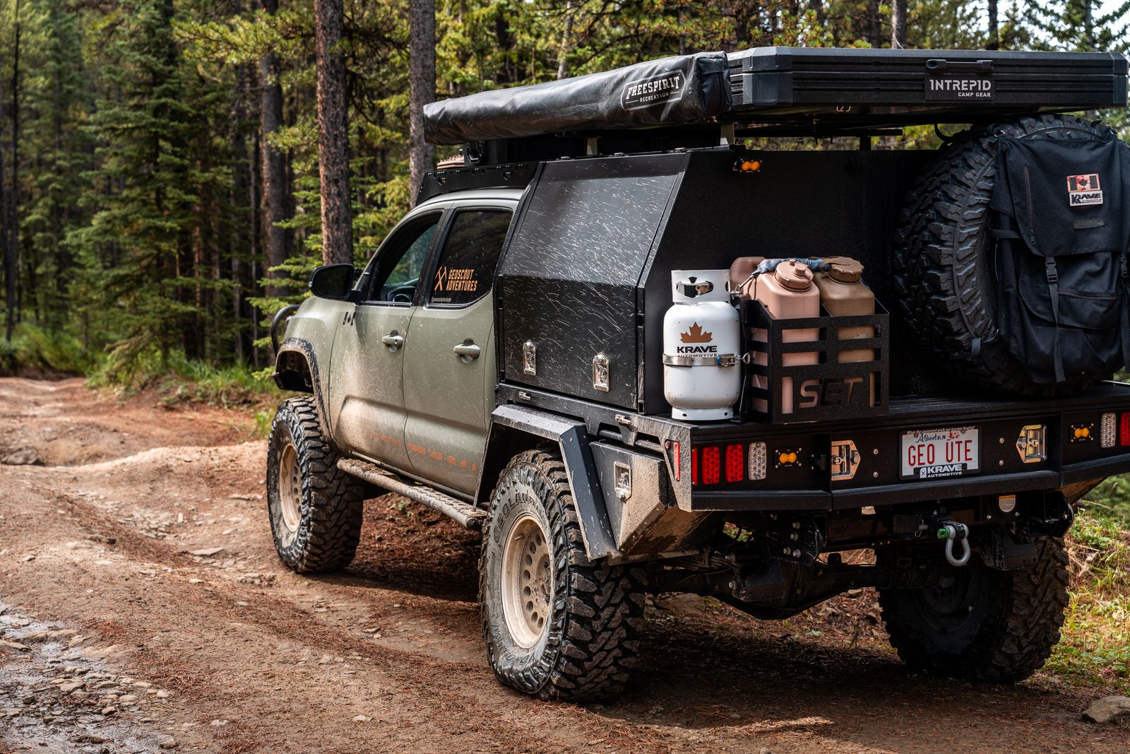 Summit Expedition Trucks 2016-2023 Toyota Tacoma 60" Tray 5