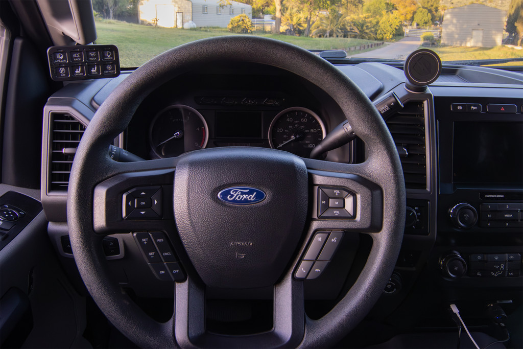 Switch-Pro Ford Super Duty Mounting Kit