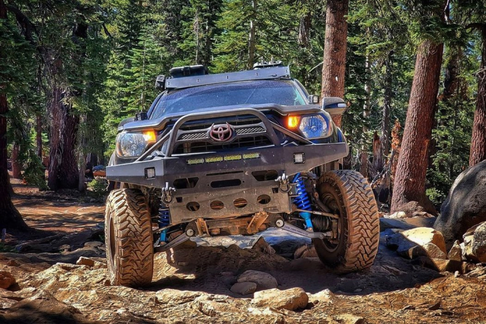 Total Chaos +2" Expedition Series Long Travel Kit - Bushing UCA - 2nd Gen Tacoma