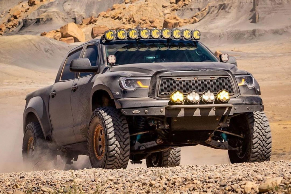 Total Chaos +2.5" Long Travel Kit - Heim UCA - 2nd Gen Tundra