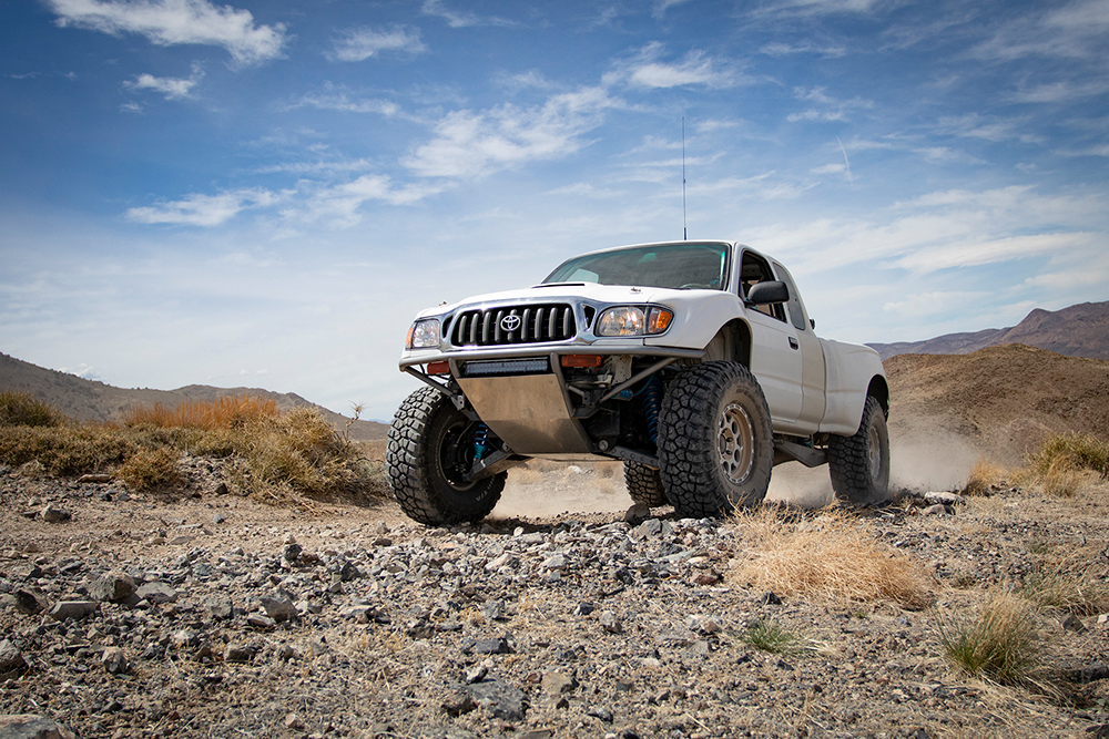 Total Chaos +3.5" Long Travel Kit - Bushing UCA - 1st Gen Tacoma